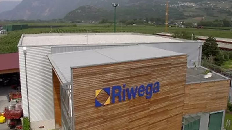 外墙防水层开裂修补：成本构成与决策要点**